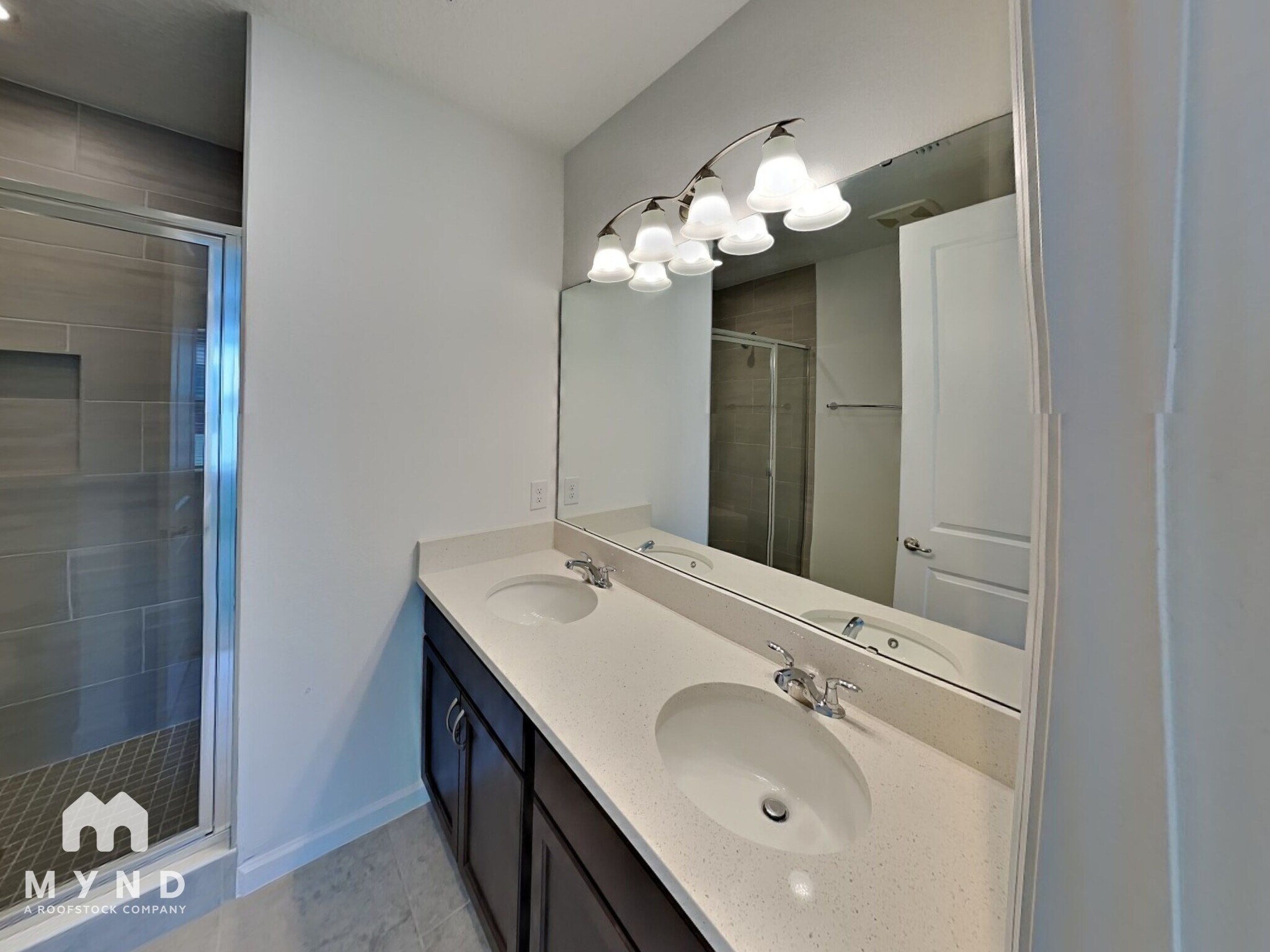 Building Photo - 2353 Brix St