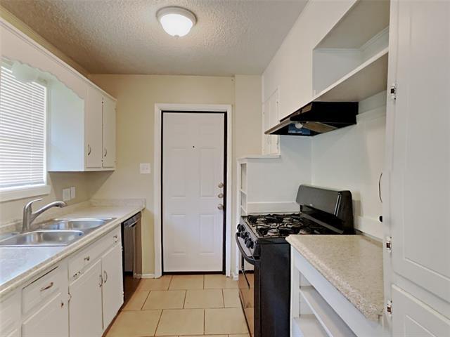 Building Photo - 1308 E Timberview Ln