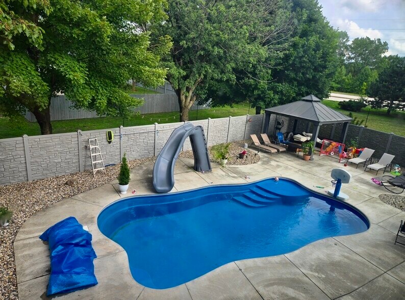 Building Photo - 25 Saxon Ct