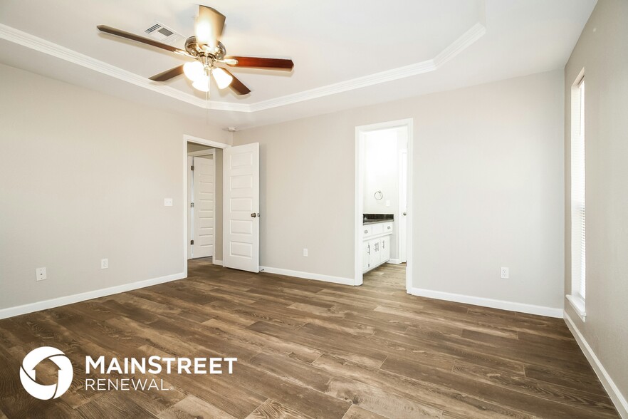 Building Photo - 9129 Apple Dr