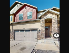 Building Photo - Female Housing Available in Saratoga Springs - Regular Room & Basement Suite!