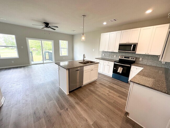 Building Photo - 5309 Groveton St