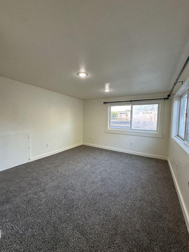 Building Photo - 2 bedroom in Billings MT 59102