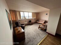 Building Photo - 220 Linden St