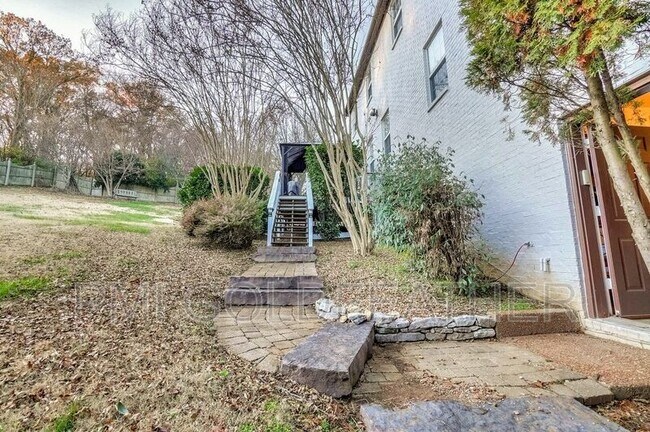 Building Photo - 1515 Towne Park Ln