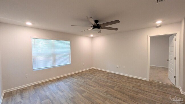 Building Photo - 10557 Queens Gate Cir