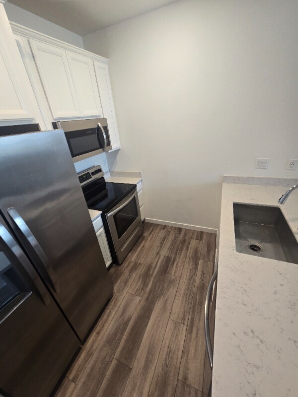 Building Photo - 5387 Euclid Dr