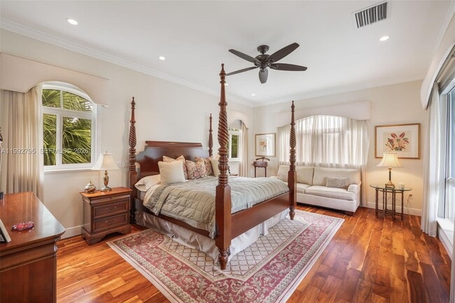 Building Photo - 755 Tiziano Ave