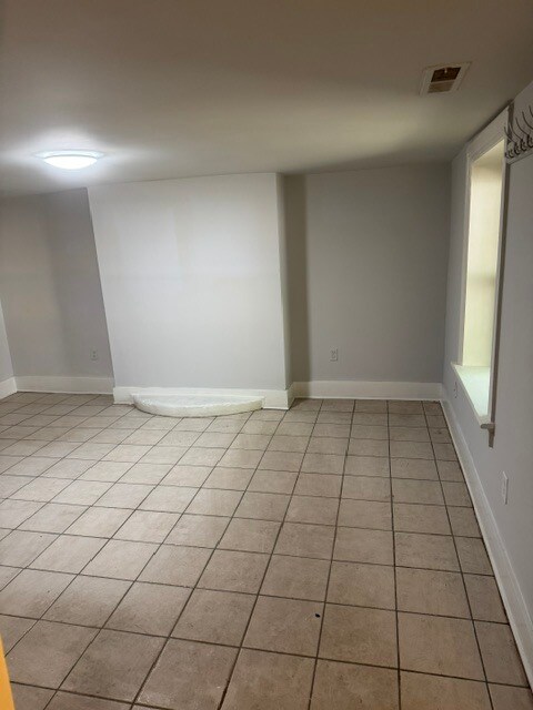 Building Photo - 2225 Venable St