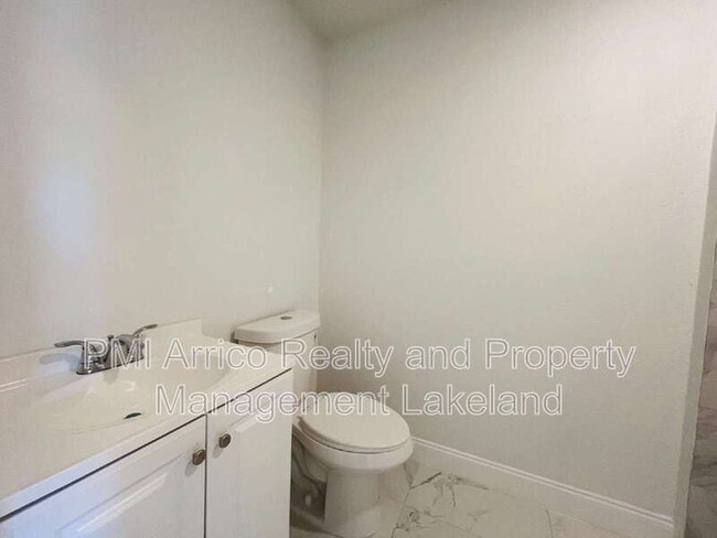 Building Photo - 8170 State Rd 60