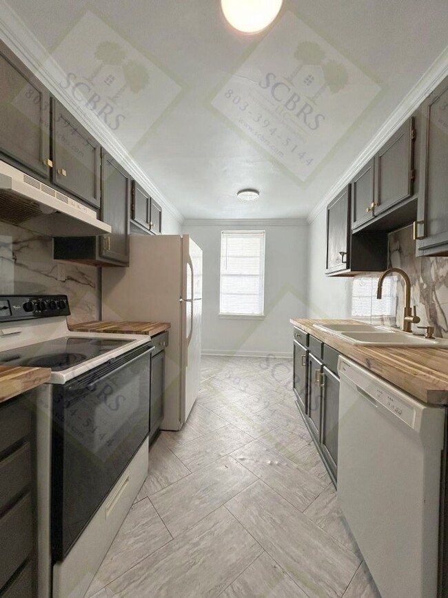 Building Photo - 526 Edisto Ave