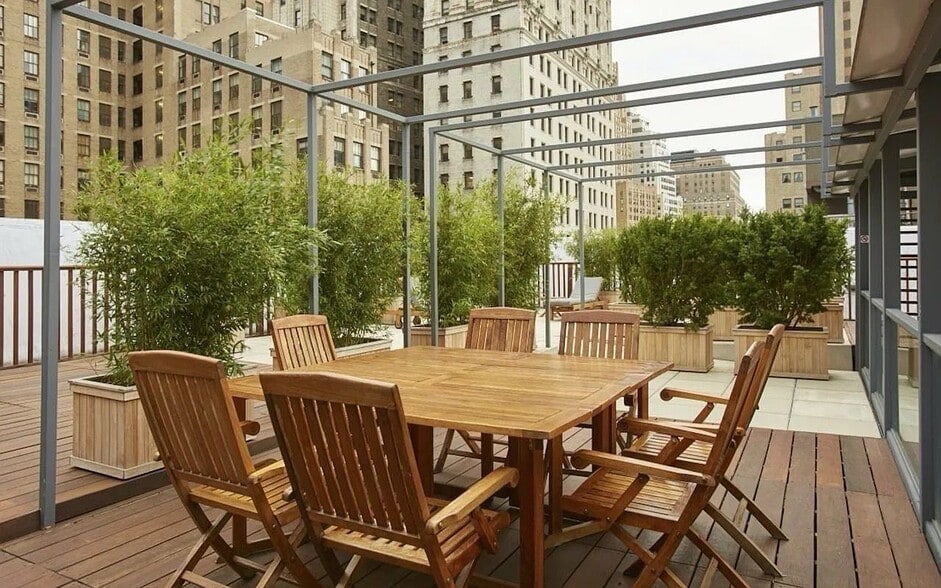 Building Photo - 120 Greenwich St