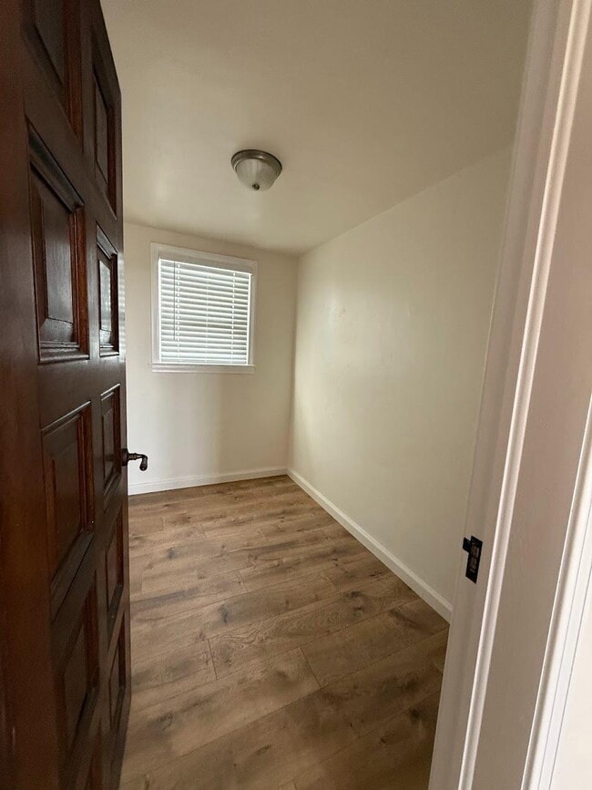 Building Photo - 10608 S Zediker Ave