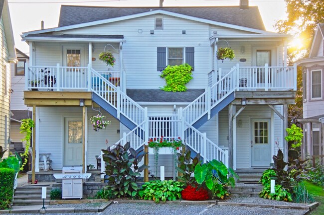 Building Photo - 121 S Railroad St