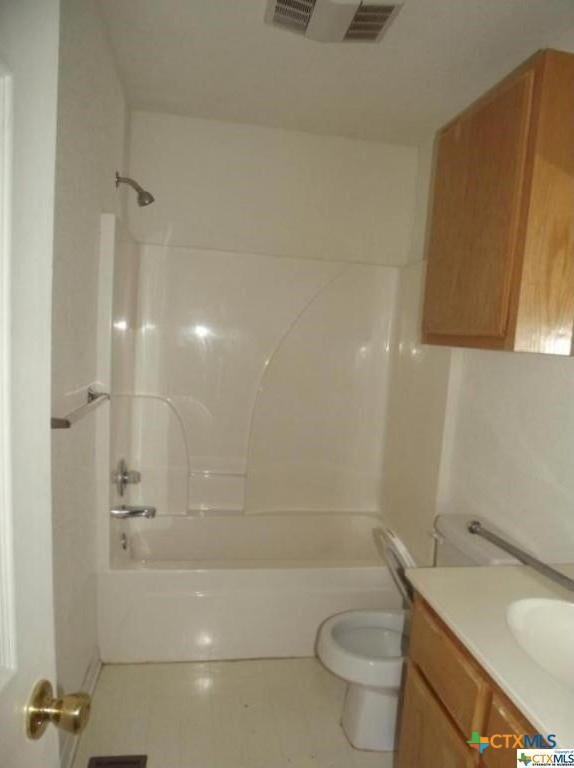 Building Photo - 3312 Cantabrian Dr