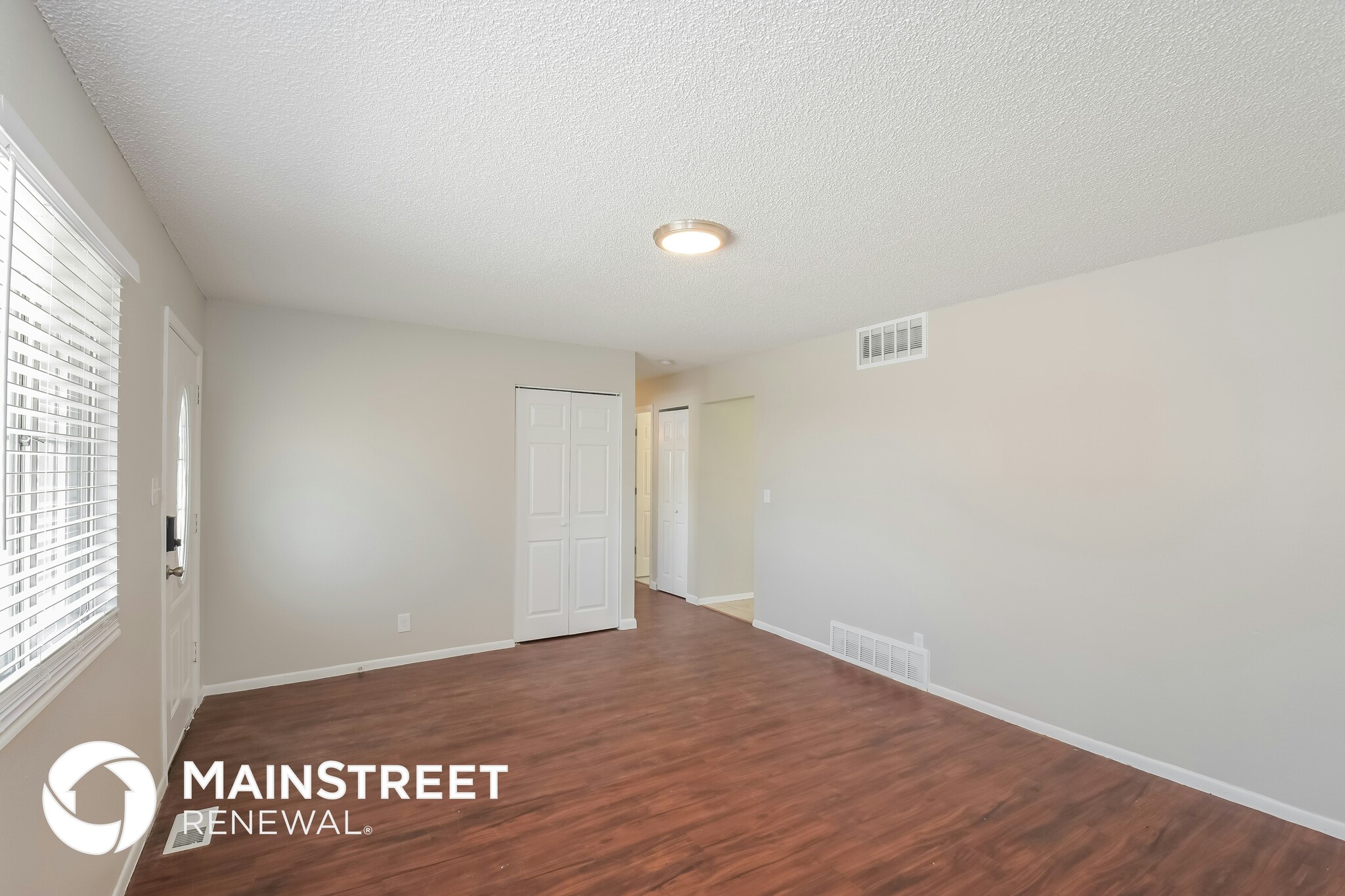 Building Photo - 5522 Carson St