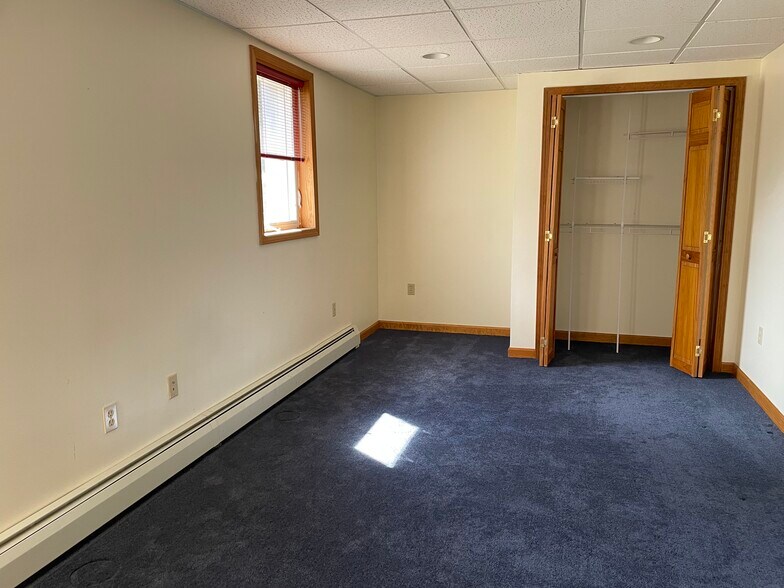 Building Photo - 129 Clinton Corners Rd