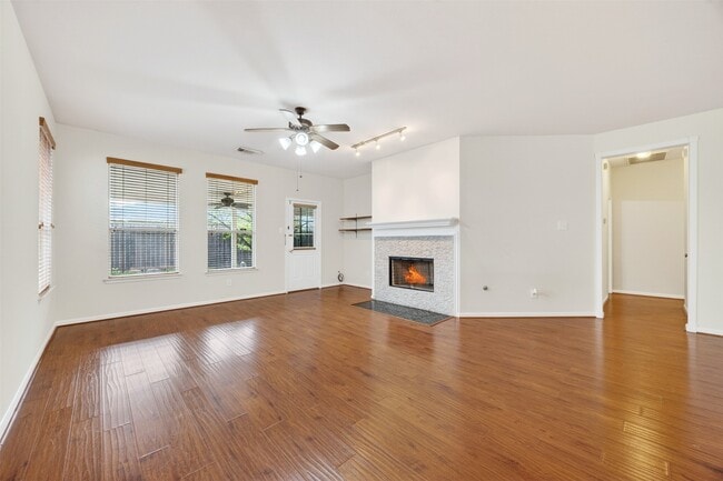 Building Photo - 11630 Forest Wind Ln