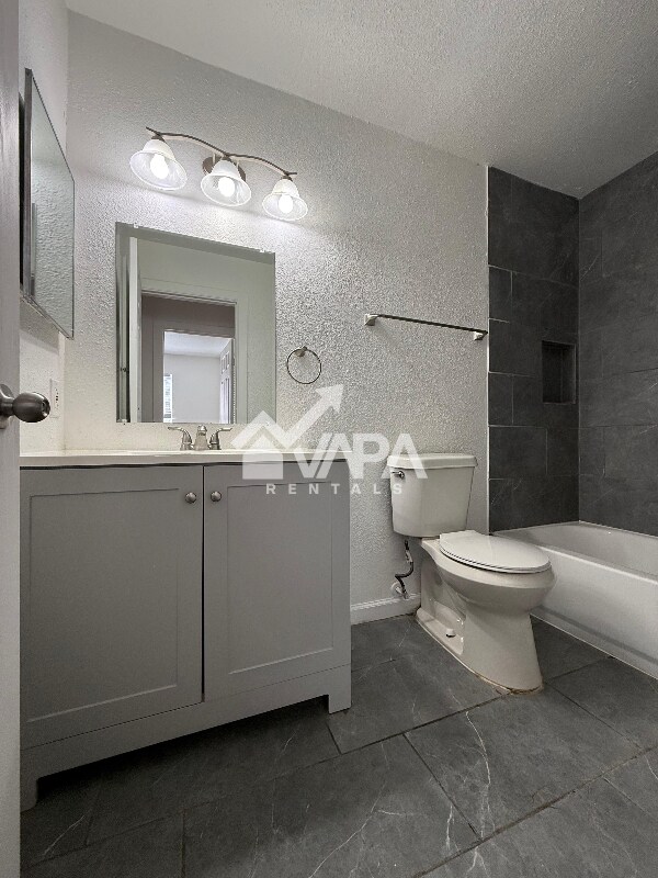 Building Photo - 7223 Glen Haven Dr