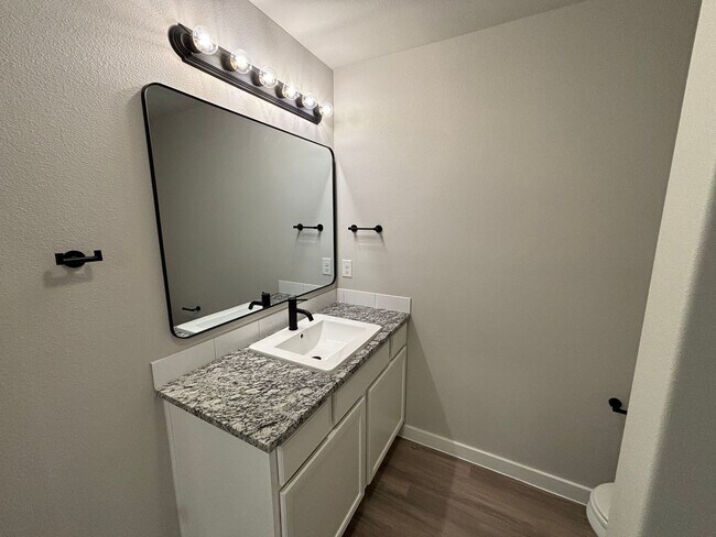 Building Photo - 3 bed/2 bath: Bell Farms AVAILABLE AUGUST!