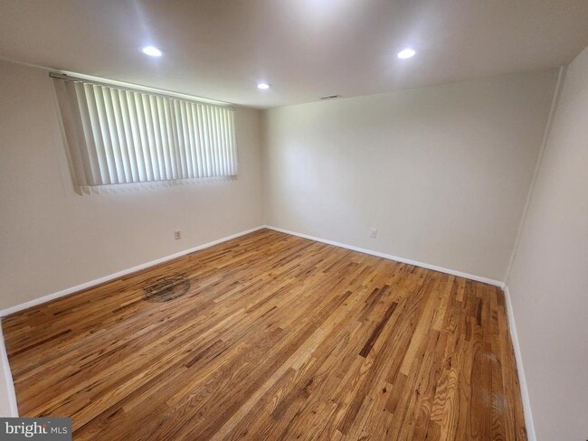 Building Photo - 13416 Tamarack Rd