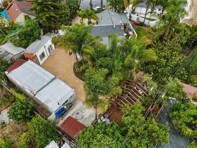 Building Photo - 24092 Gemwood Dr