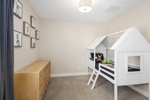 Building Photo - 6 Bedroom 5.5 Bathroom Single Family Home ...