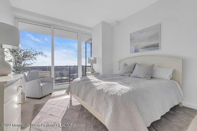 Building Photo - 1101 Ocean Ave N