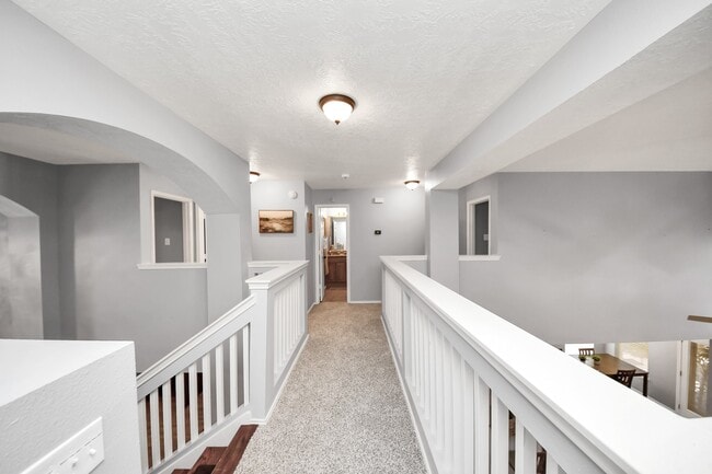 Building Photo - 12711 Laurel Bank Way