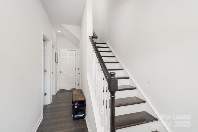 Building Photo - 408 Catawba Ave