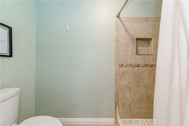 Building Photo - 5481 Villa Way