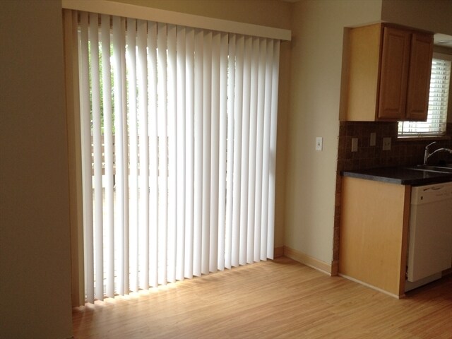 Building Photo - 20965 W Boulder Dr