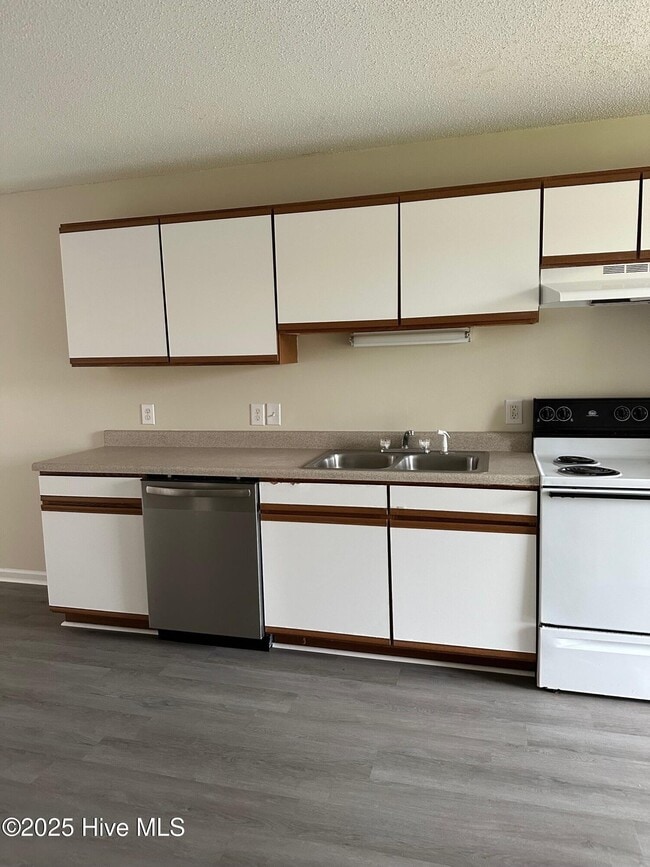 Building Photo - 4465 Magellan Ct