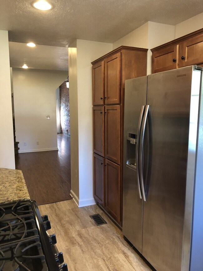 Building Photo - *****Gorgeous Lawrenceville 3-Bed / 1.5 Bath available FOR RENT   July 1st!!******