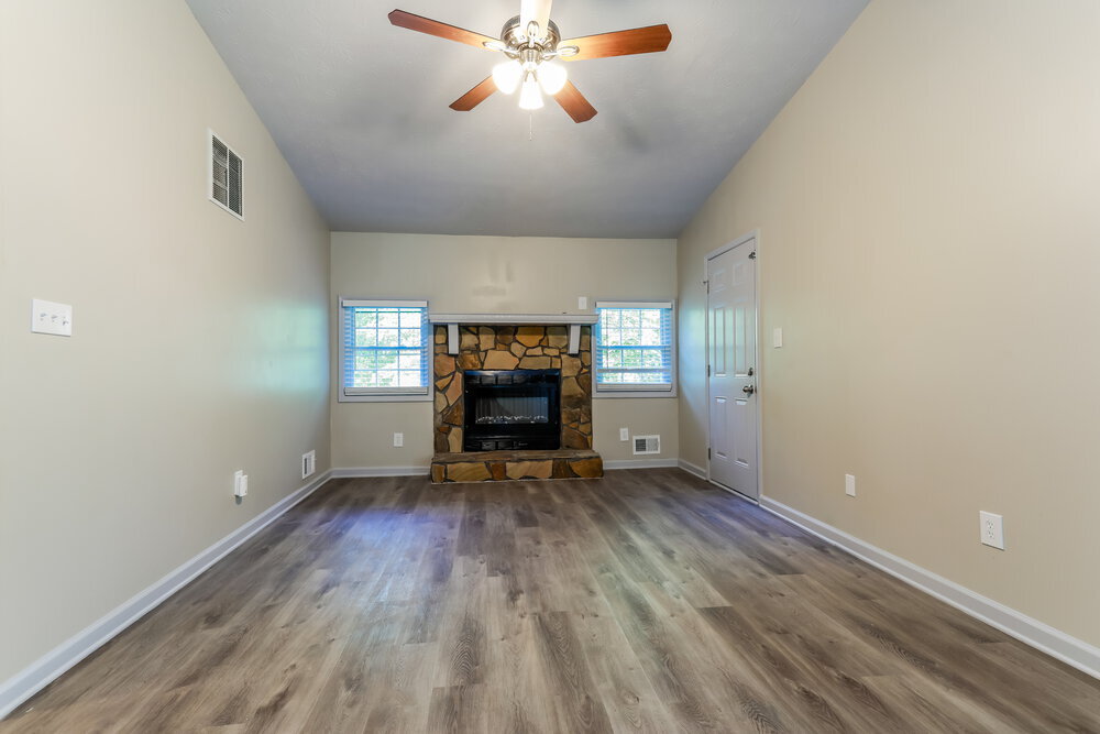 Building Photo - 3320 Revere Cir