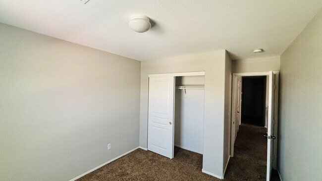 Building Photo - 9171 Vintage Wine Ave
