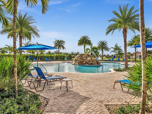 Building Photo - 8928 Bastille Cir E