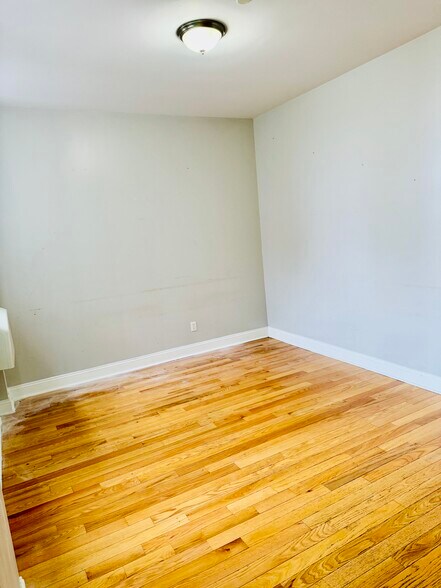 Building Photo - 45 S Broadway