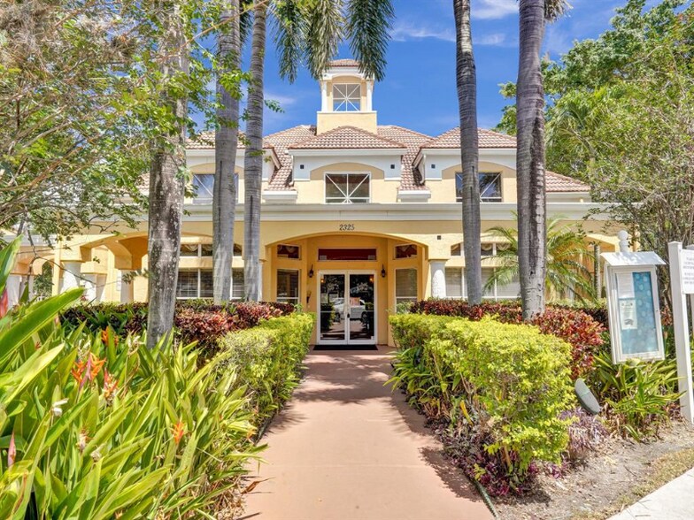 Building Photo - 2351 NW 33rd St