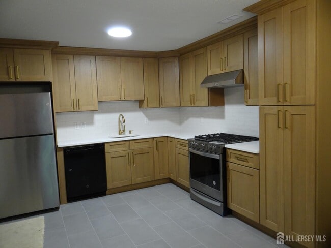Building Photo - 129 Prestwick Way