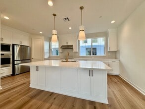 Building Photo - BRAND NEW 4 BED, 3.5 BATHS, 2070 SQ FT TOWNHOME BY KH HOMES