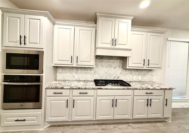 Building Photo - 596 Santa Rosa Hls Dr