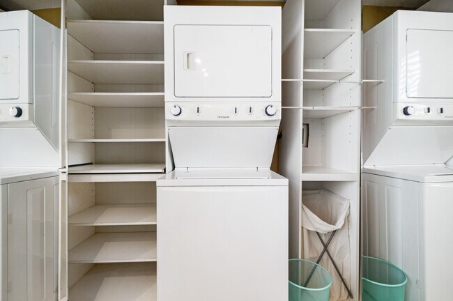 Building Photo - 1340 S Ocean Blvd