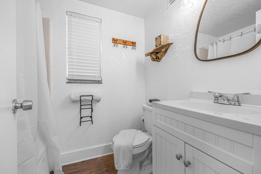 Building Photo - 3524 S Atlantic Ave