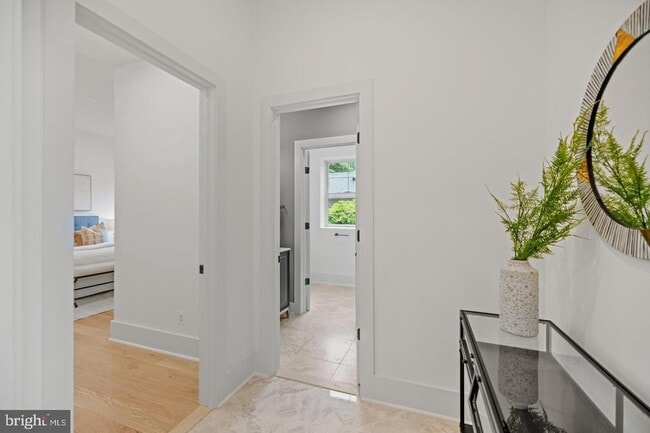 Building Photo - 8609 Woodbrook Ln