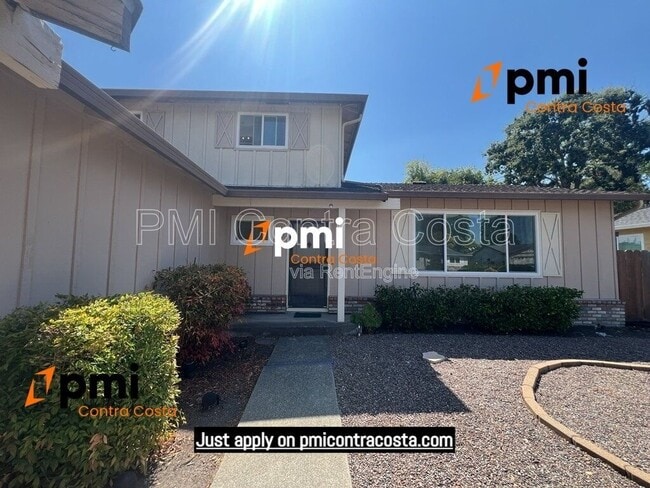 Building Photo - 2850 St Denis Dr