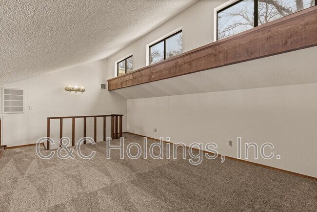 Building Photo - 630 S 276th E Ave