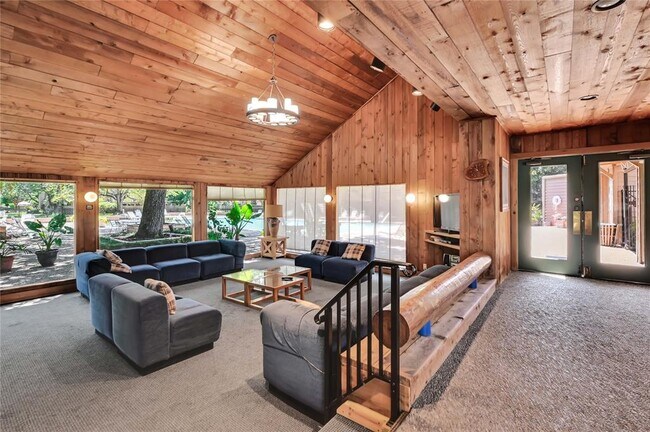 Building Photo - 11528 Riverview Dr