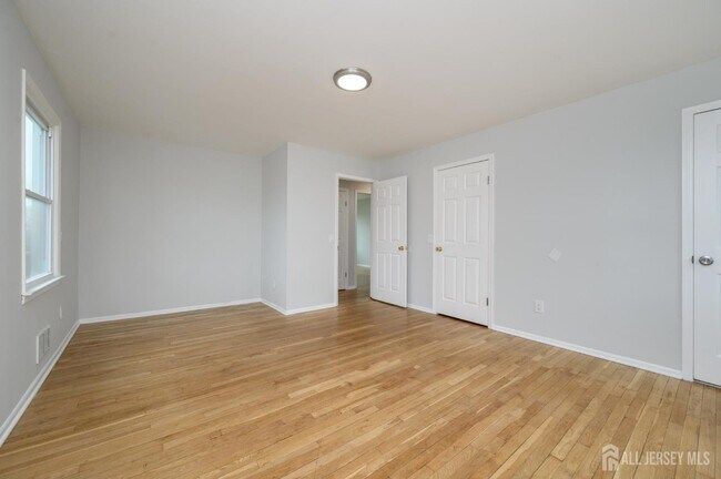 Building Photo - 796 Inman Ave