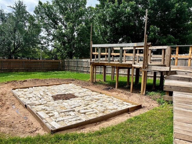 Building Photo - 10109 Auction Oak Dr